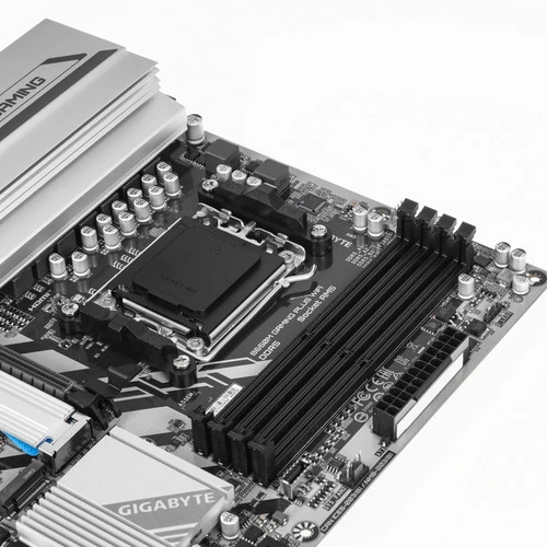 GIGABYTE B650M GAMING Plus — фото 5